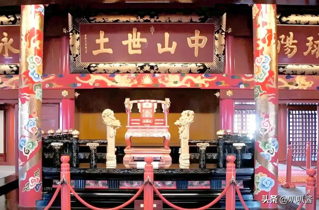 琉球不属于日本！中俄军队包围琉球，韩国紧急避险，高市怕啥来啥