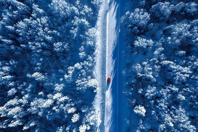 新中国首座高山滑雪场，还可以这么玩？