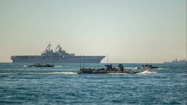 局势恶化，4国军方统一战线	，联手审判中国，中方反手打出王炸