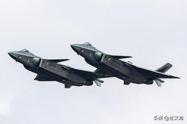 歼-20S解锁反舰技能！空军跨域发力，“双蓝”模式剑指海上目标