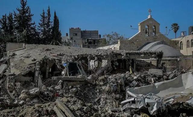 石碑下的驱逐,塞巴斯提亚村民守护的不只是土地,更是文明记忆