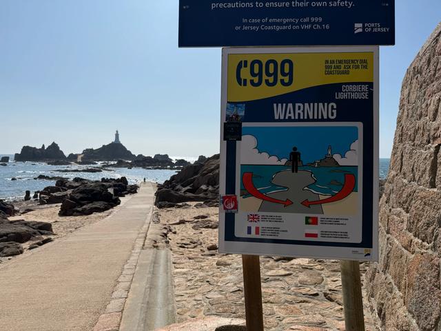 【走遍世界】登上英国三大皇家属地之一的泽西岛🇯🇪