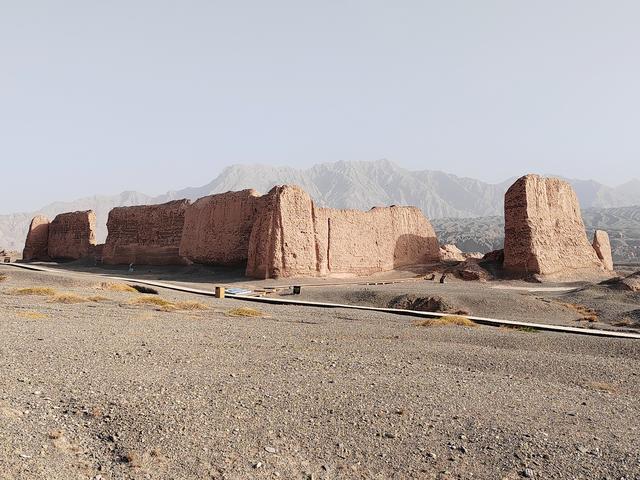 新疆这座冷门小城，藏着三处世界文化遗产