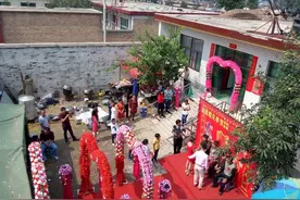 农村房子十年后会变成啥样？农民到底该不该进城买房？图片