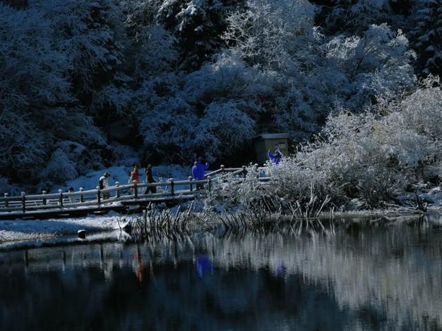 立即出发 | 直奔达古冰川，解锁第一份冬游攻略！