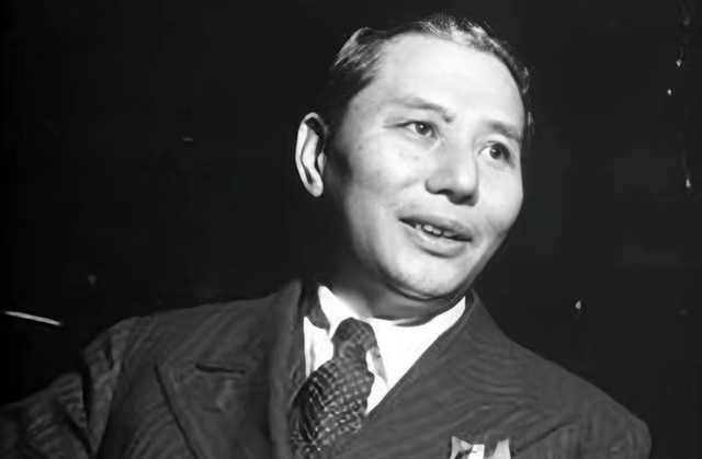 1955年蒋介石指着十大元帅名单，对夫人苦笑：这个人太厉害了！