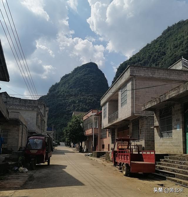 广西南宁市隆安县与崇左市天等县交界的小山村，有街道却没有赶集