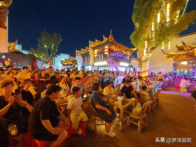 云梦夜未央：楚王城公园楚王天下大舞台、祥云湾灯火里的千年回响