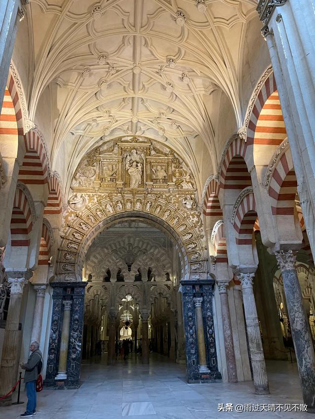 免费参观世界上唯一一座清真寺大教堂Cordoba 西班牙