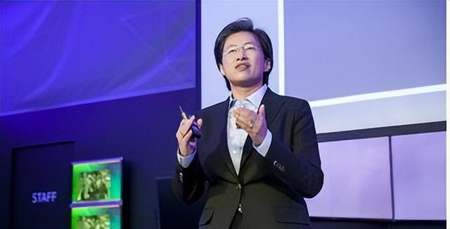 顶着骂名将技术送给中国，年薪2.45亿的她，为何敢逆势破局？