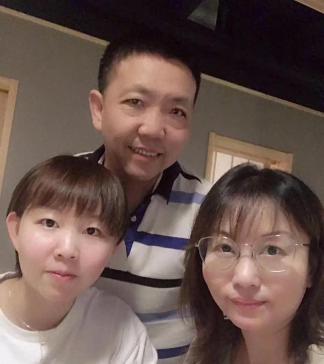 朱雨玲夺冠第2天亿万家境曝光：父亲系半导体富豪，四川商界大佬