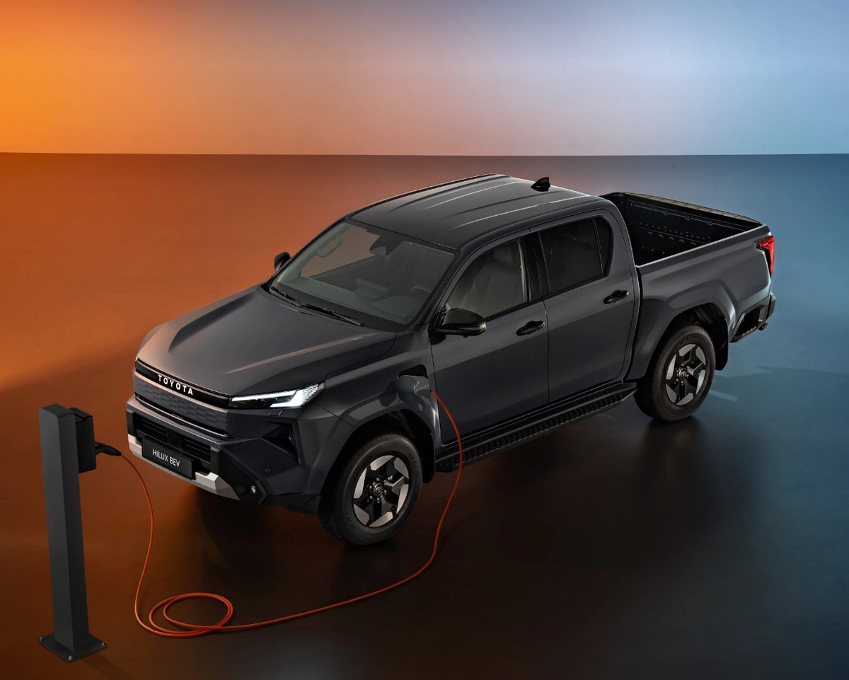 首款主流全电动皮卡_全新丰田Hilux EV_丰田大皮卡车大全价格