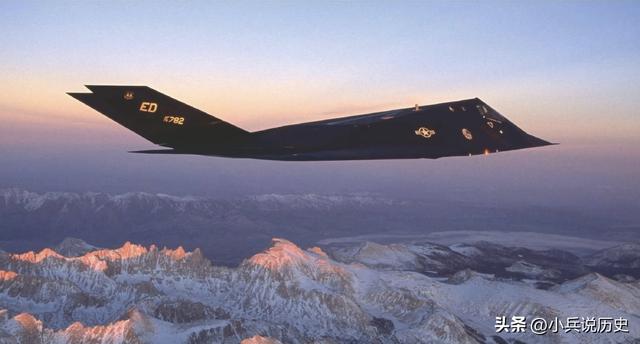 F-117没装雷达还能精准打击？靠的是啥黑科技？