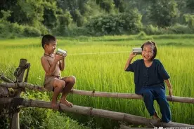 “扶弟魔”是世界上最大的谎言！有些姐姐天生就很爱自己的弟弟！图片