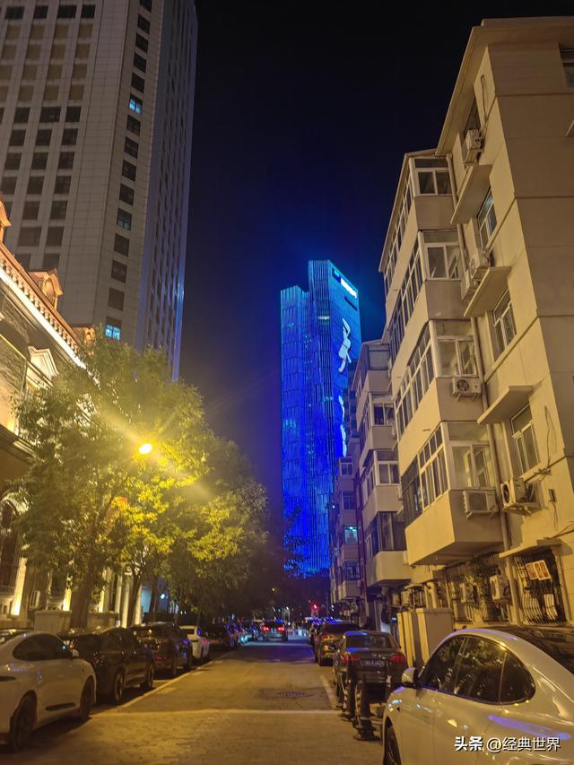 夜幕下的海河