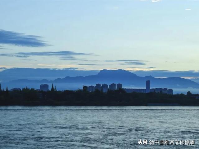 三江汇流处，嘉州大地的磅礴史诗