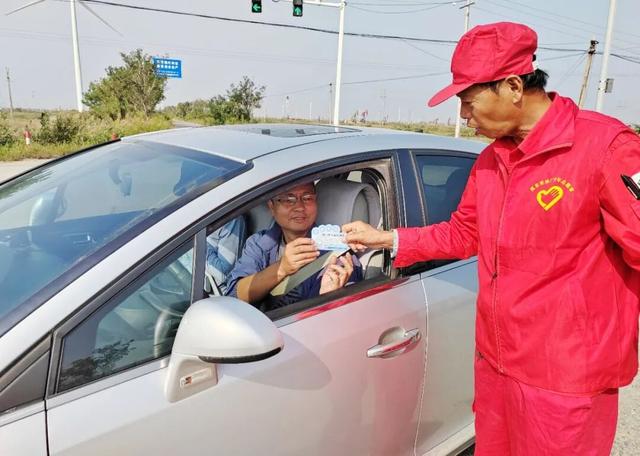 这个假期，孤东海堤因他们而更暖！