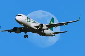 春节后机票价格“大跳水”，购票时要注意这些事儿图片