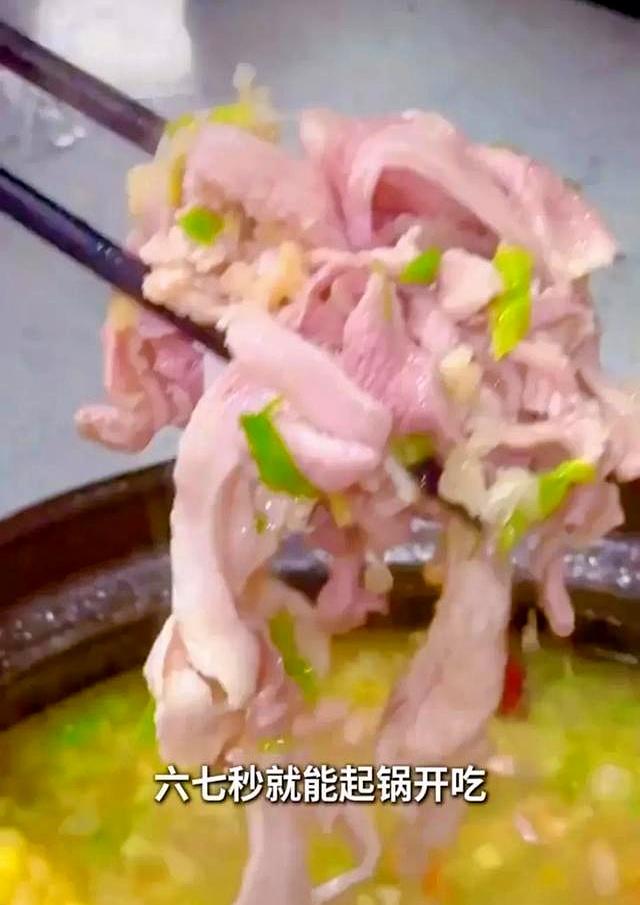 一夜之间，成千上万的小餐饮老板，仿佛约好了一样，集体行动了！