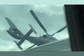 黄岩岛惊魂一刻：解放军直-9以1米垂直差，精准驱离菲律宾军机图片