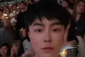 周思成再发文抨击刘晓艳：不仅英语差还编假学历图片