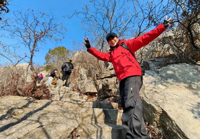 元旦裂谷江湖行，银票好礼兑不停！熊耳山NPC沉浸式互动演艺等你来闯！