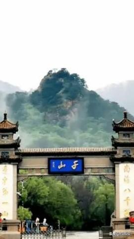 辽宁千山旅游攻略，看天然弥勒大佛依山坐，群峰如莲，云海翻涌间