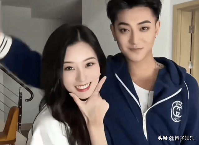 黄子韬大婚，徐艺洋戴500克婚戒，黄子韬突发尴尬症，喜婆婆太逗