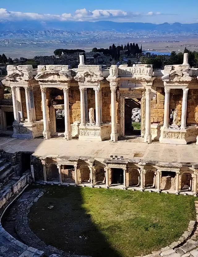 中国被下套了！土耳其免签坑惨游客，首批国人已被收割到破产