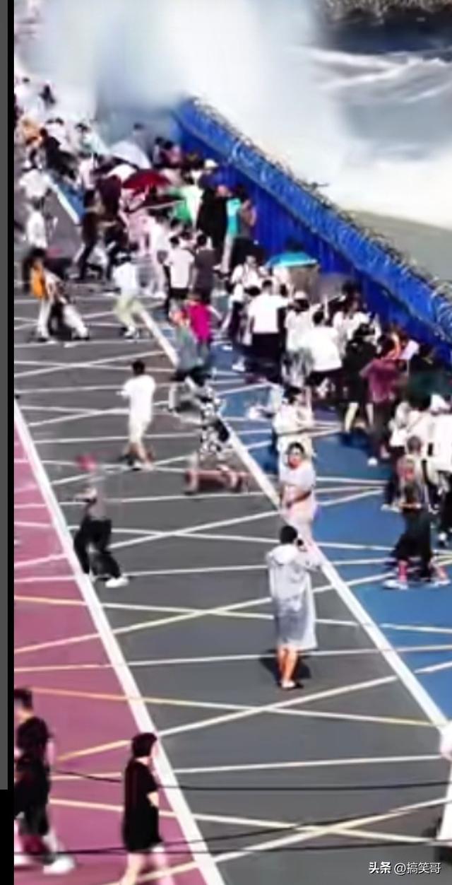 千年浪潮涌入钱塘江，震撼上空上演历史画卷。