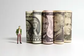 黄金暴跌背后的世纪暗战：当美元霸权撞上人性贪婪谁在下一盘大棋图片