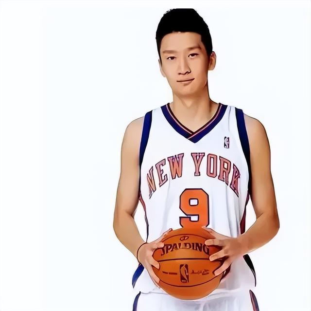 NBA这5张照片被误认为是P图 其实真实存在，泳池姚明似灭霸