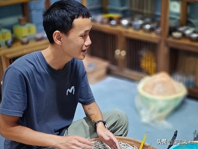 重走联大路 续写强国梦｜紫陶街里烟火暖，万种温情聚四方