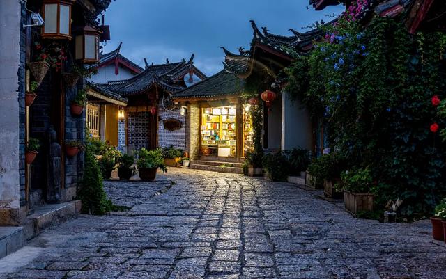 杭州有座古镇,美食众多、历史悠久、不要门票,知道的人却不多