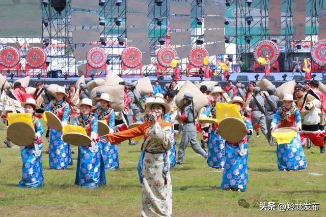 【相约九色甘南香巴拉】组图|跨越时光的羚城之约：祝福与未来的双向奔赴