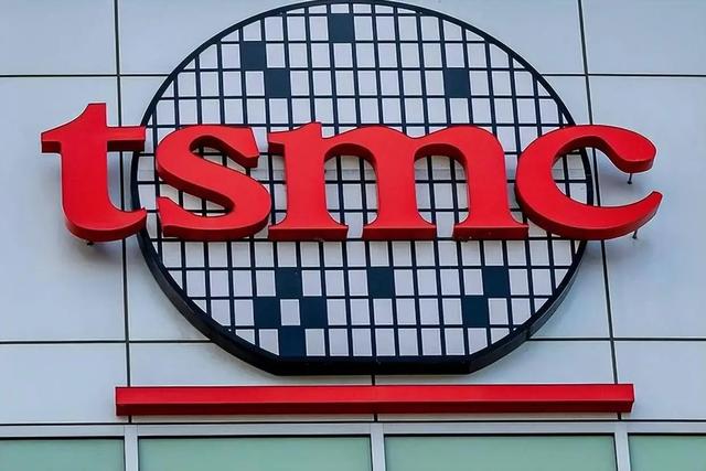 特朗普中断采访，离场去接北京电话	，中方提了个要求，与台海有关