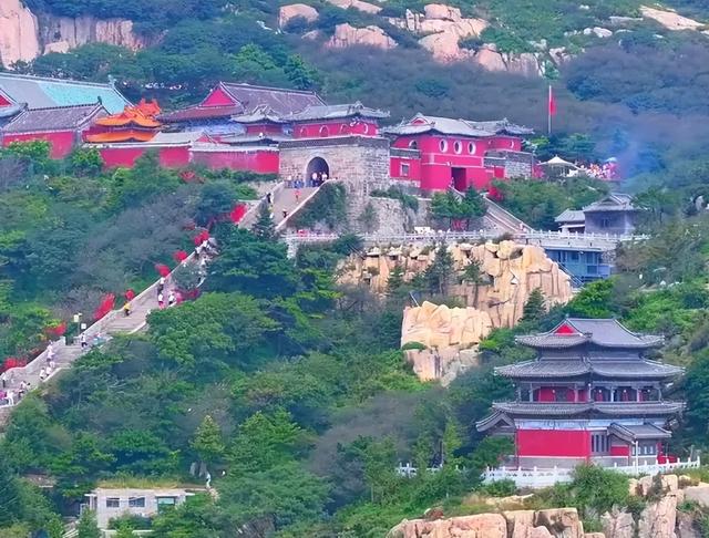 第一次爬泰山别乱走！门票、索道选择+路线安排全攻略