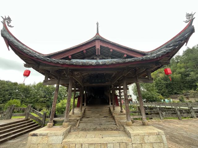 退休夫妻自驾温州泰顺之仕水古镇、胡氏大院、廊桥文化园