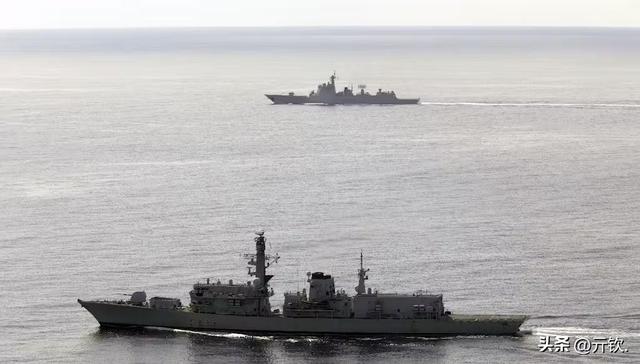 七拼八凑，杂牌军出击？英舰队翻车实录，中国一动作让全军社死！