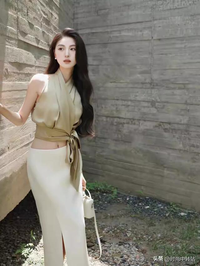 郑州一校花美出圈了,貌美迷人,美的无可挑剔,让人移不开眼