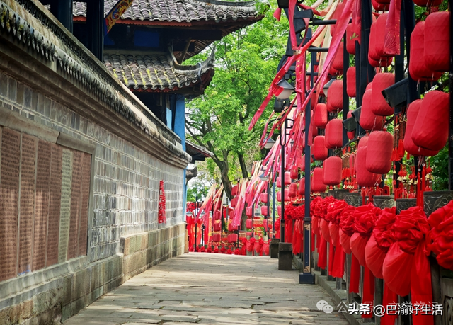 重庆丰都名山鬼城景区，里面到底啥样？