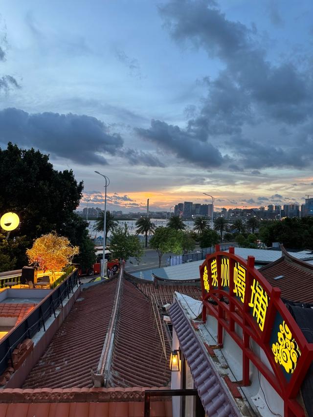 面对晋江、石狮的迅猛追赶，泉州鲤城的未来何去何从？