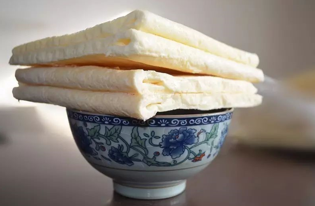 买一根要花40元天价，排队4小时限购2串！这个网红美食有多疯狂？