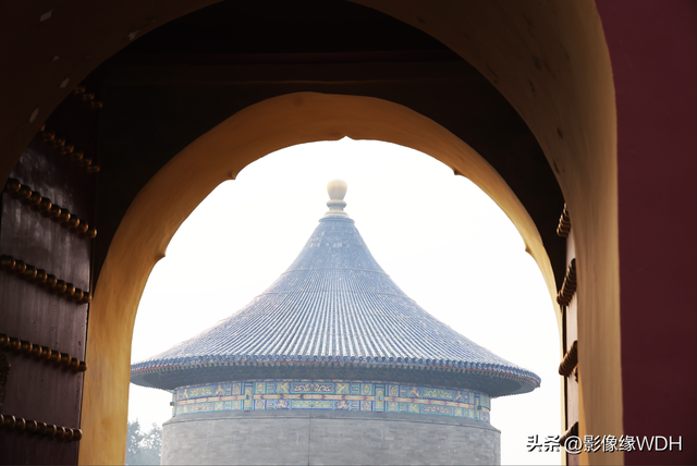 摄影掌握这5个框架构图法，手机也能拍出大片感