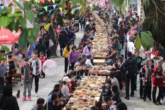 这个元旦，来元阳观赏梯田光影，参加百米长街宴吧