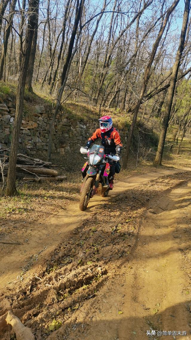 18）徒步偃师黄金大草原，28人19公里虐途里，藏着徒步最本真的快