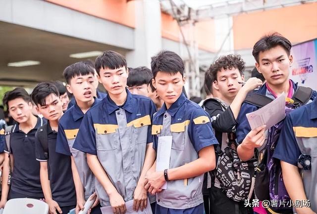教育圈爆料：一位女教师揭露震撼内幕