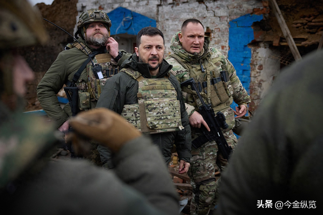 美俄密谋达成28点协议，乌克兰“卖国求生”，泽连斯基生死抉择！
