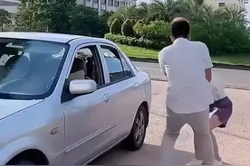 车内吵架升级！丈夫竟然将妻子扔进垃圾桶，事件曝光引发愤怒图片