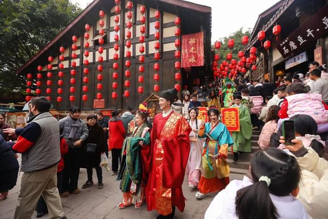 156.94万人次！9.13亿元！这个春节，金堂火热！